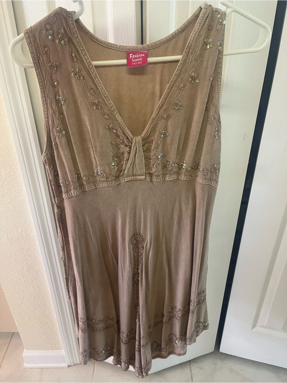 VINTAGE Fashion Essentials Women's sequin Embellished V-Neck dress in Taupe